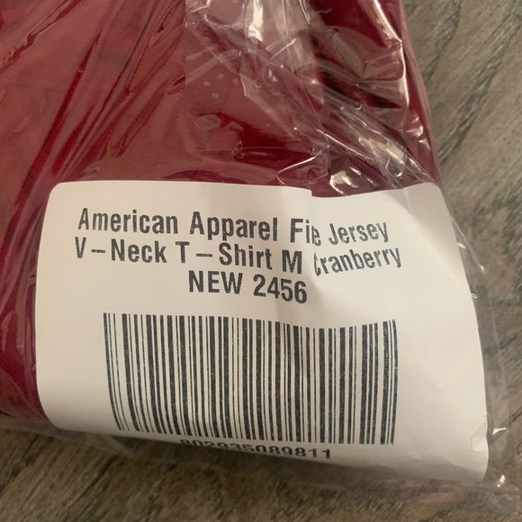 NWT AMERICAN APPAREL FINE JERSEY SHORT SLEEVE V-NECK T-SHIRT CRANBERRY XXS, MED. - Picture 8 of 8